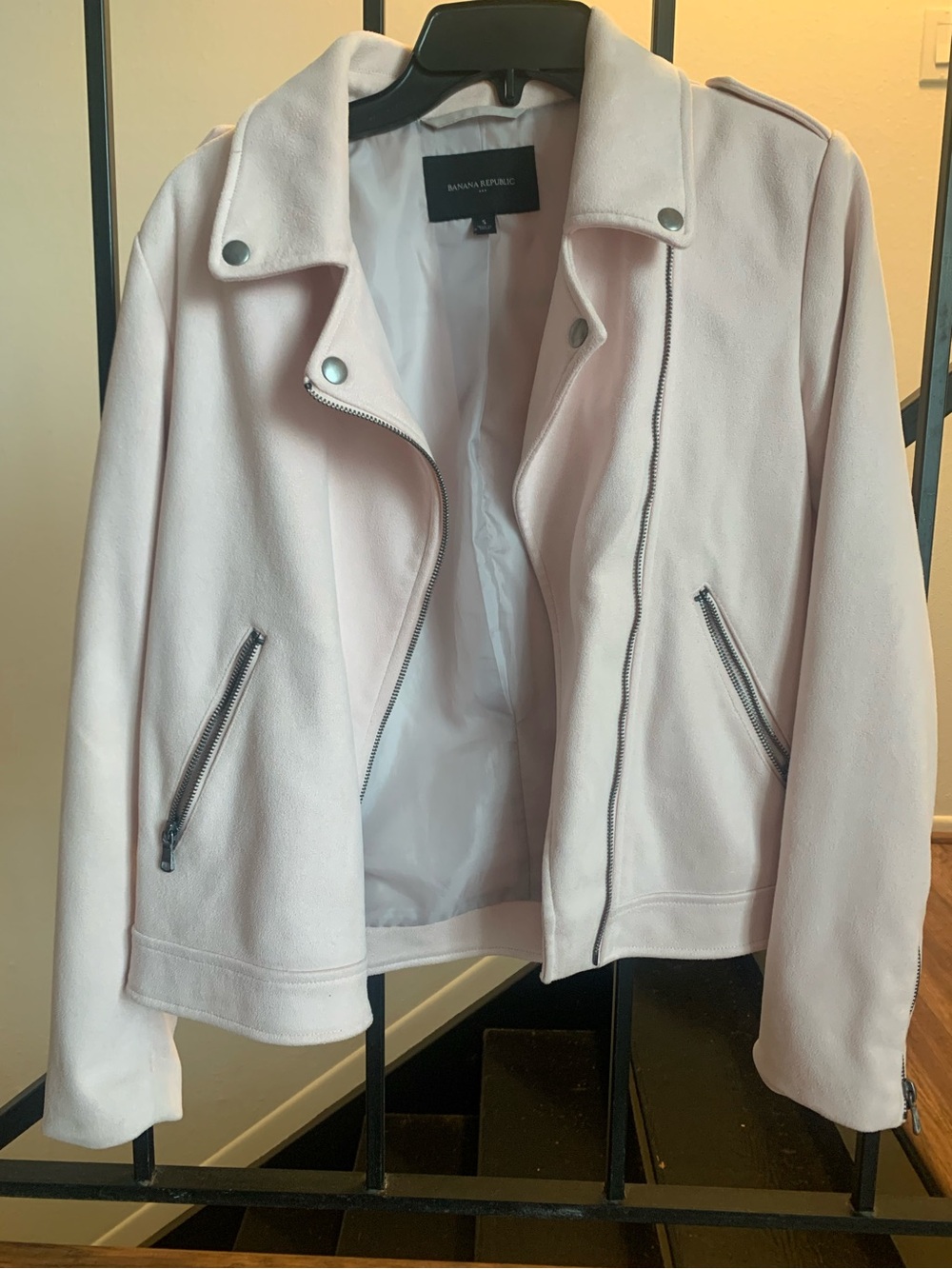 Banana Republic Light Pink Jacket With Metal Details